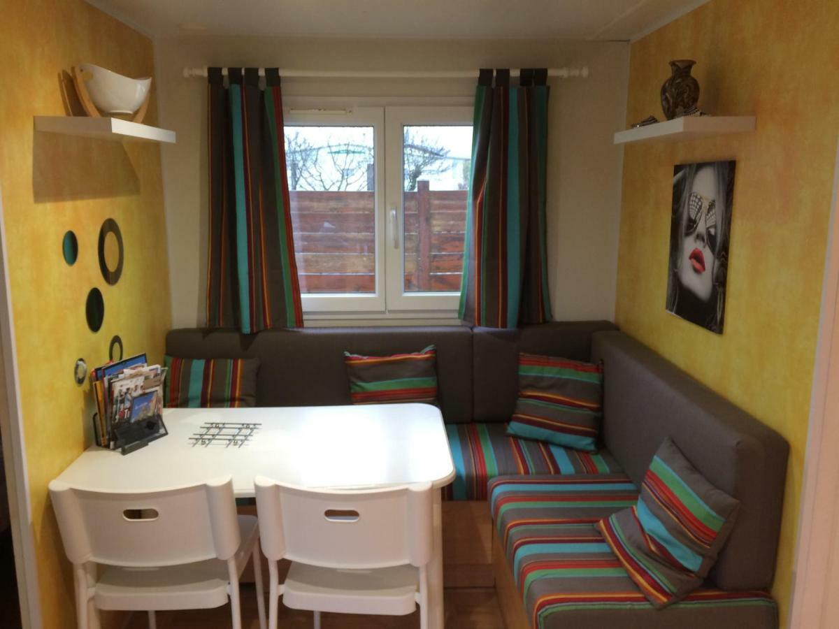 Mobile Home A Louannec Eksteriør billede